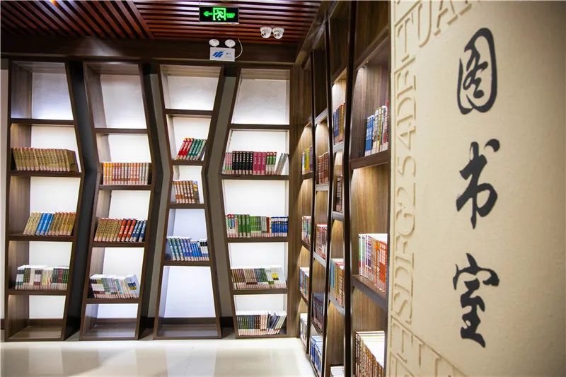 郑州初中民办前十名收费,郑州民办初中学费