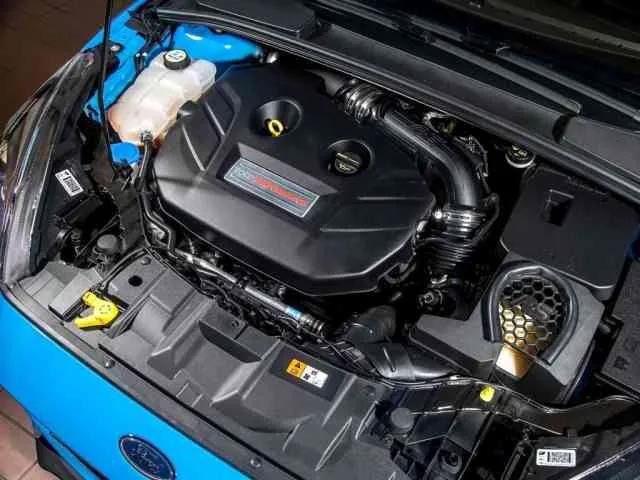 福特福克斯两厢rs落地,福特福克斯rs拉力赛车