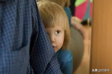 如何帮助6岁孩子改掉害羞,如何帮助害羞的宝宝变得活泼