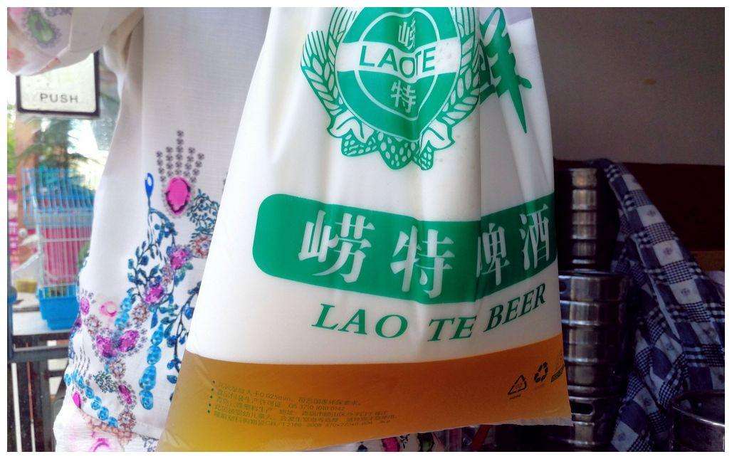 喝啤酒吃蛤蜊开启青岛的特色文化,青岛吃嘎啦喝啤酒的好地方