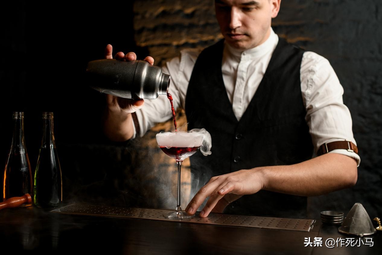 麻烦给我的爱人来一杯莫吉托歌词,给我的爱人来一杯莫吉托