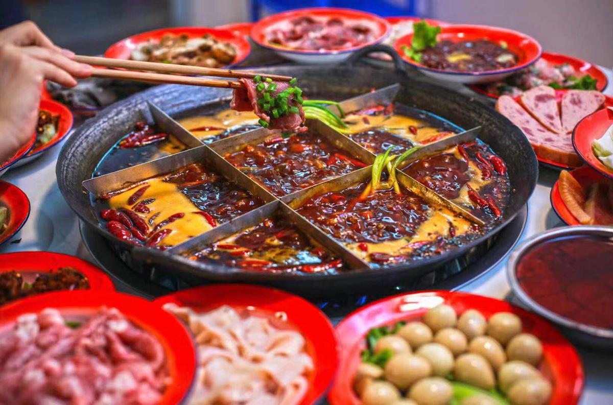 潮汕火锅和四川火锅哪个好吃,四川火锅和重庆火锅视频