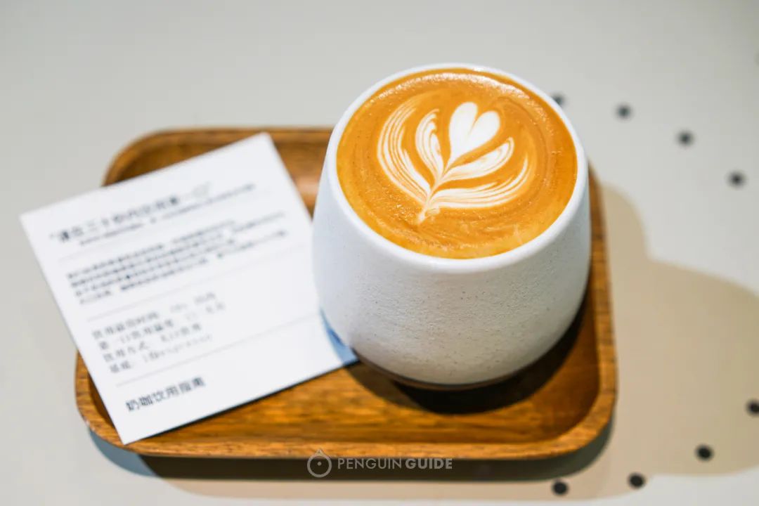 去长沙不为别的就想听茶颜悦色,去长沙点哪个茶颜悦色