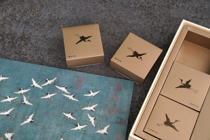 开箱视频月饼盒,月饼盒包装对比分析