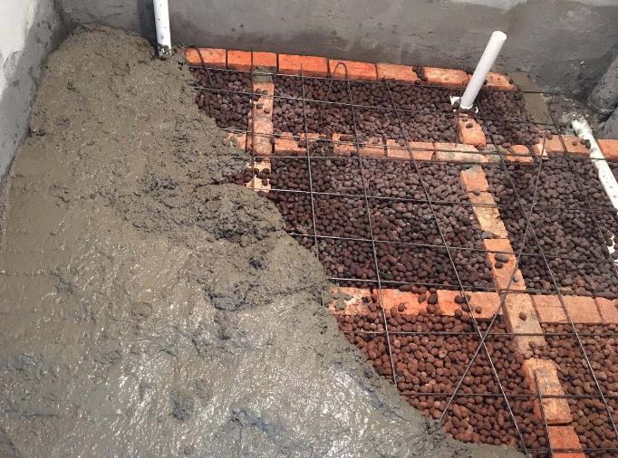 下沉式卫生间如何简单的装修,下沉式卫生间怎么装修