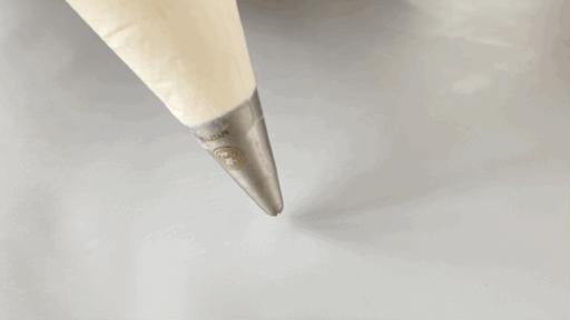 教人如何裱花视频讲解教程,蛋糕裱花必须知道的几种表现手法