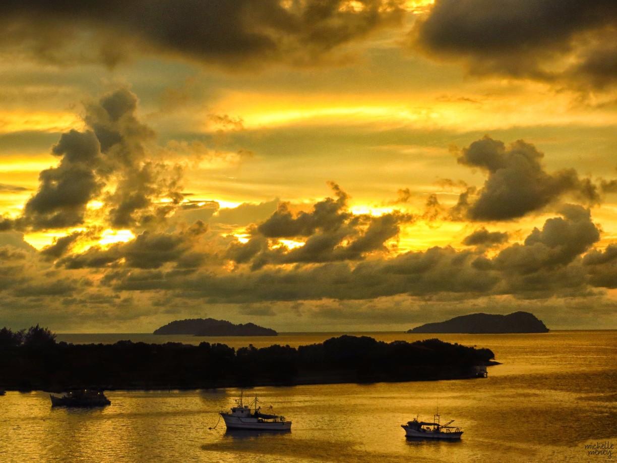 华人出力建设的地方，海鲜价是国内三分之一，20元打车能逛全城！