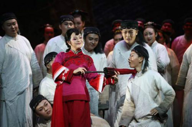 檀香刑里的刑罚,檀香刑里的酷刑与历史