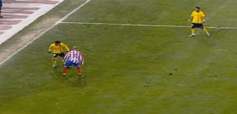 梅西过人晃倒,瓜迪奥拉梅西犯罪式过人