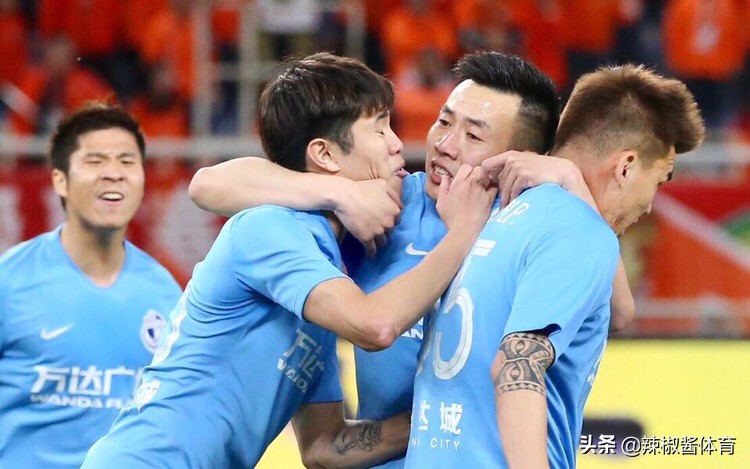 秦升加盟大连一方,一方引援杨善平