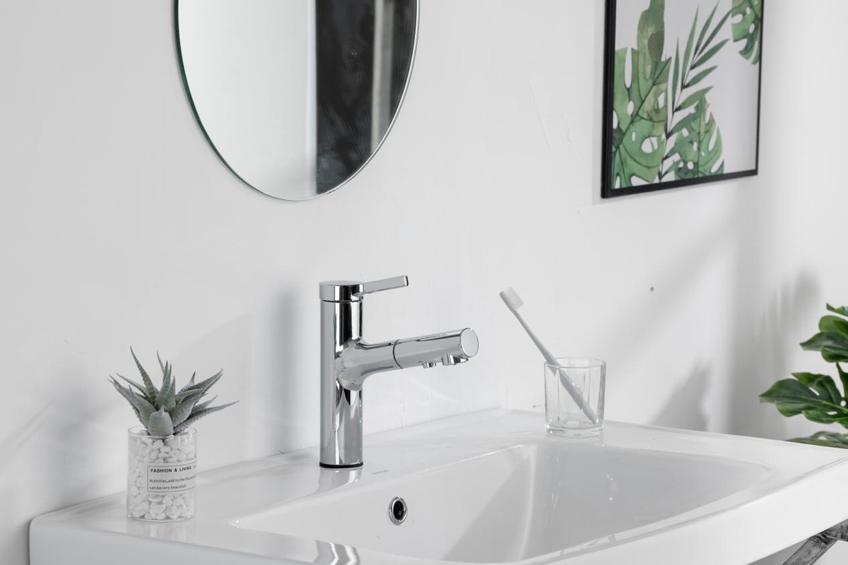 电热水龙头与厨房热水宝哪个费电,电热水龙头一直插着费电吗