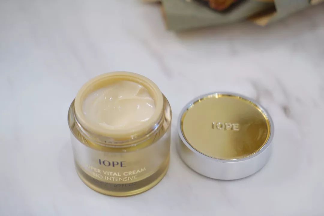 百元以内的保湿面霜好吸收不闷痘,百元以内的面霜推荐