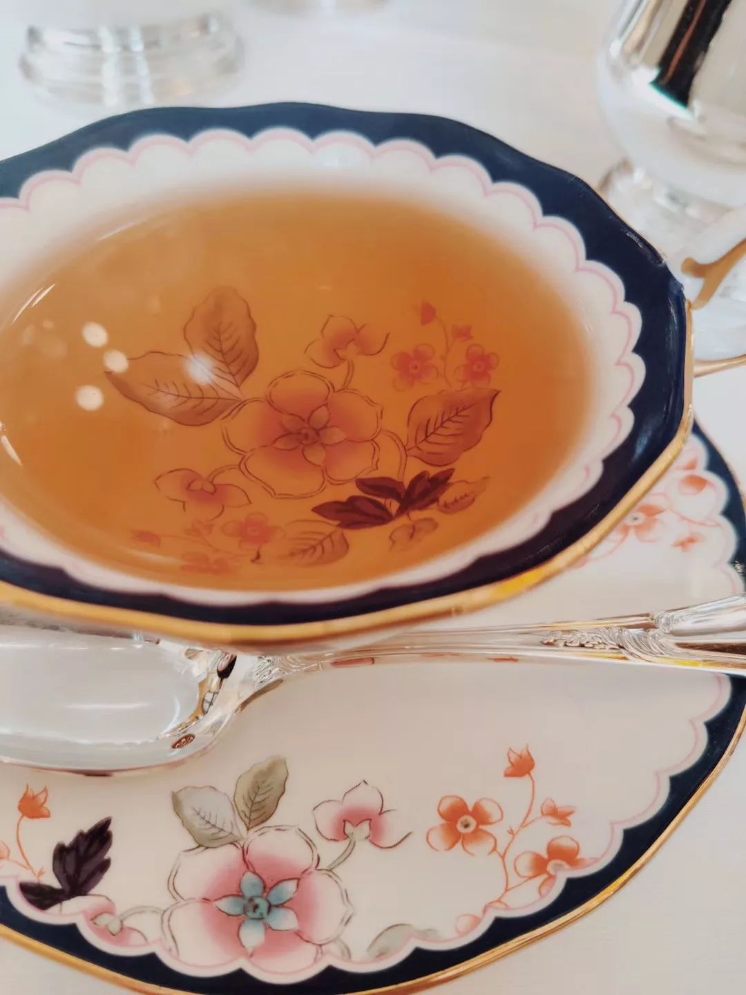 英国这个美食荒漠上，下午茶是棵仙人掌