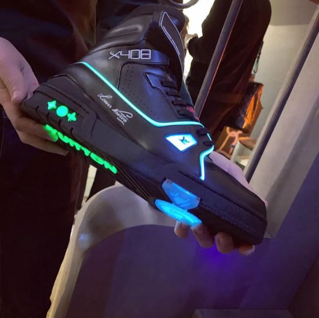 路易威登lv腕表多少钱,路易威登骷髅蛇腕表多少钱