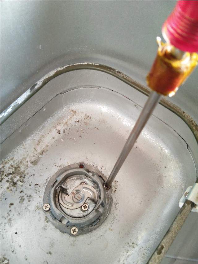 ACA多功能面包机的拆卸与维修