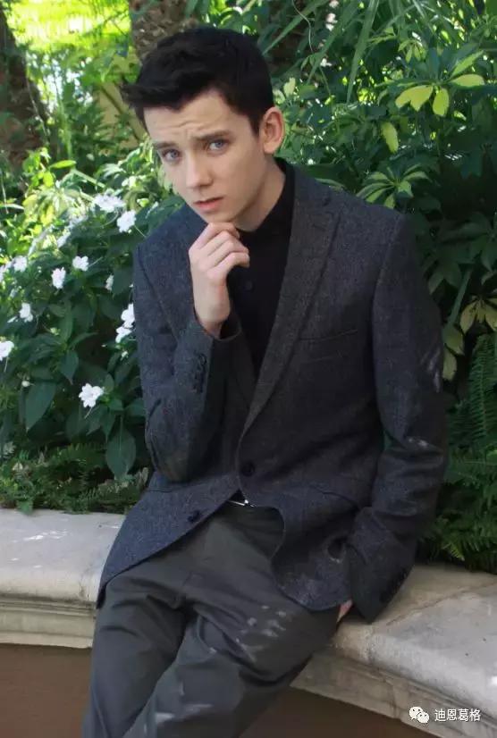 阿沙巴特菲尔德武磊,英国吴磊