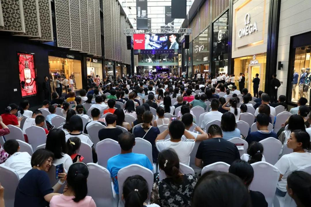 “碧罗珠宝之夜”沈文裕钢琴独奏音乐会完美举行