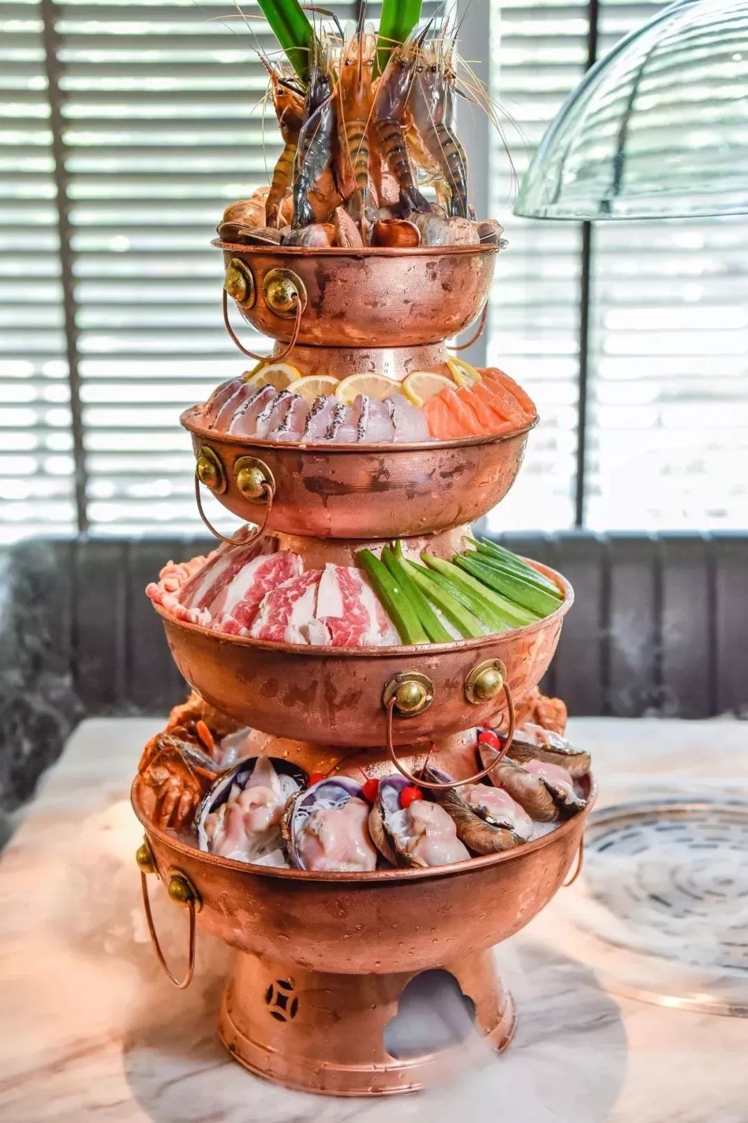 既然年终聚餐躲不掉，那就盘它啊！