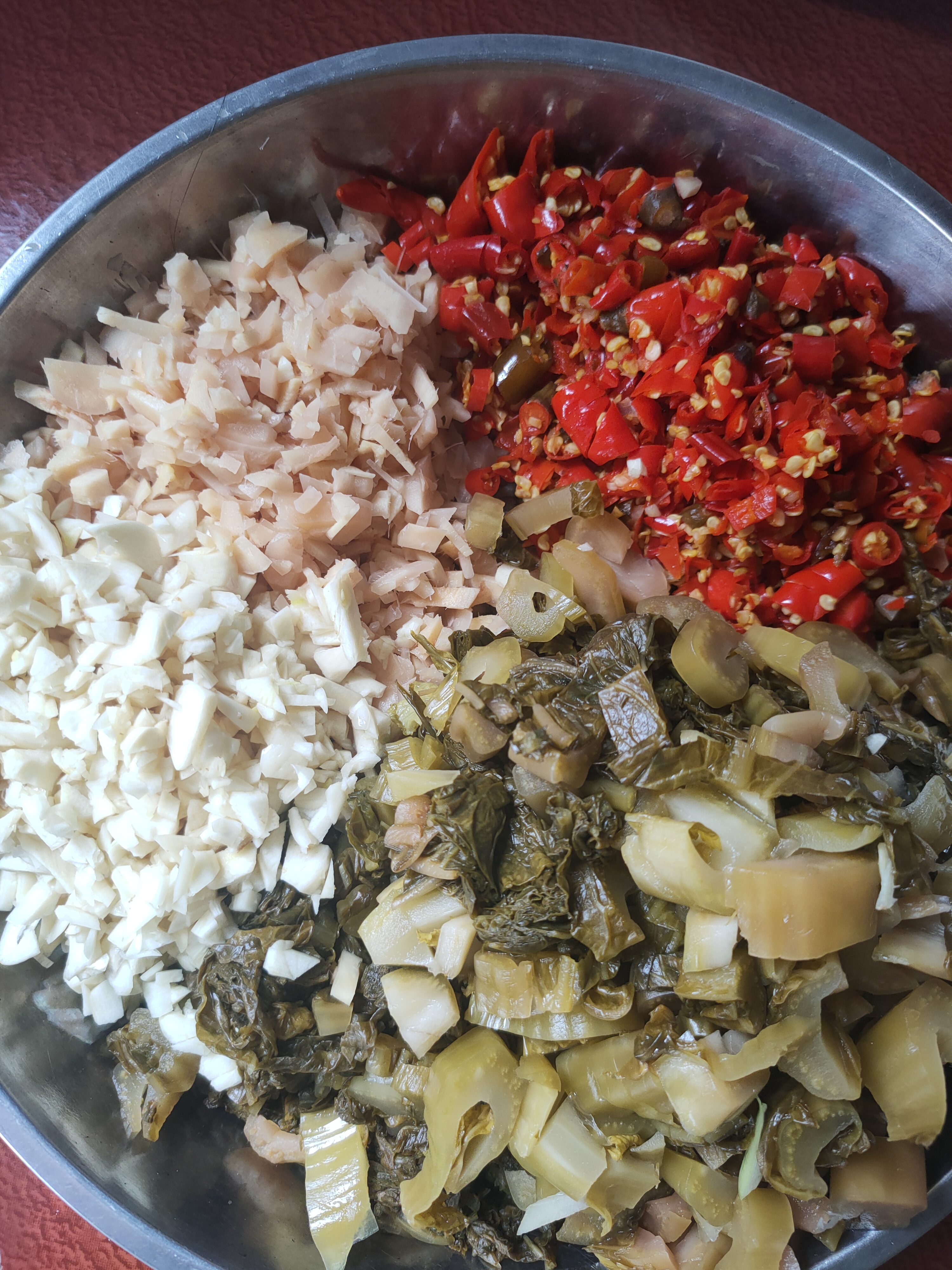 专业大厨教你酸菜鱼的正宗做法,专业大厨教你酸菜鱼正确做法