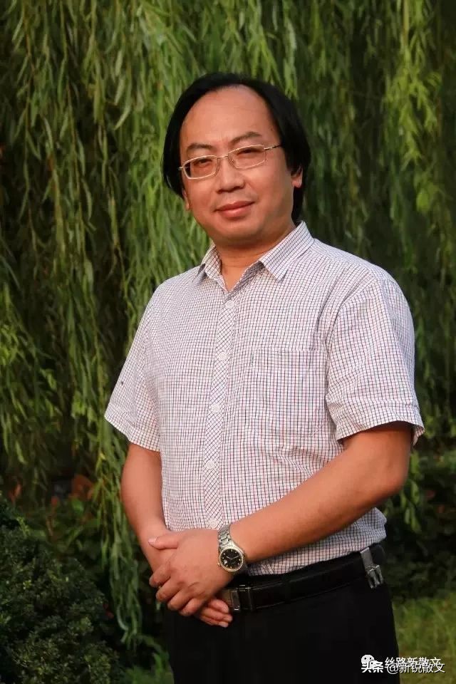 鎷嶉鐑熷３娓告垙 (灏忔椂鍊欑帺鐑熺洅娓告垙)