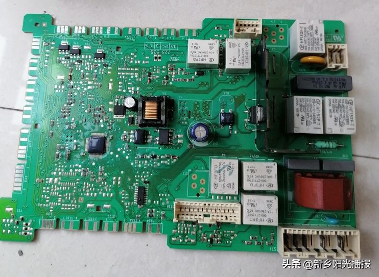 西门子洗衣机主板不通电,西门子洗衣机突然停了又打不开