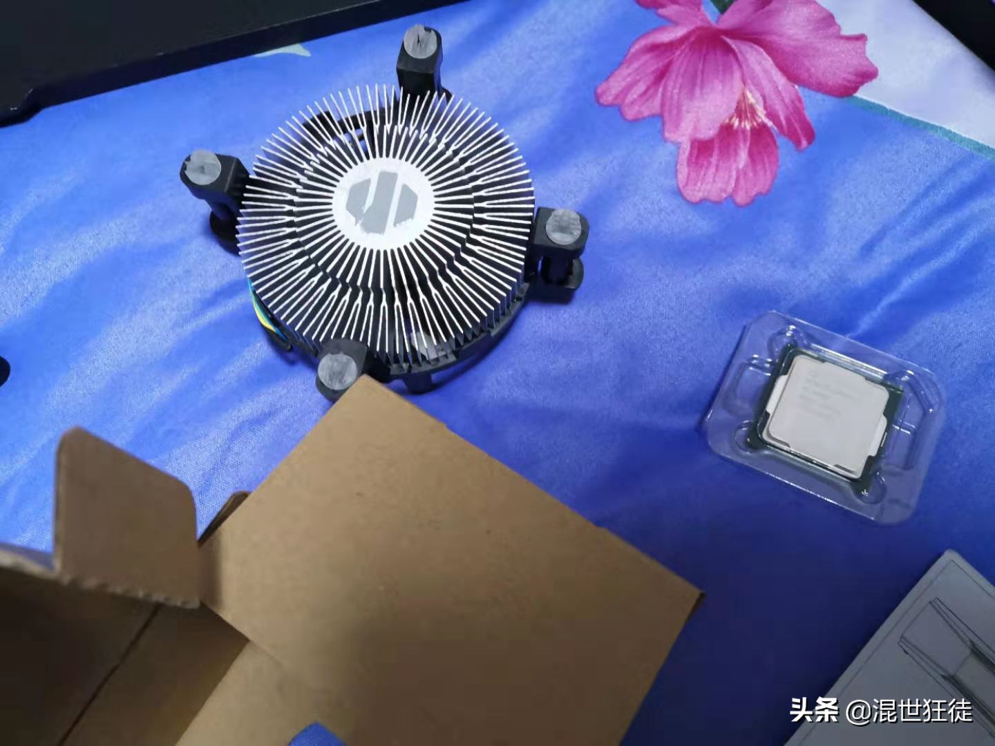 记录第一次开箱视频,第一次装机全过程