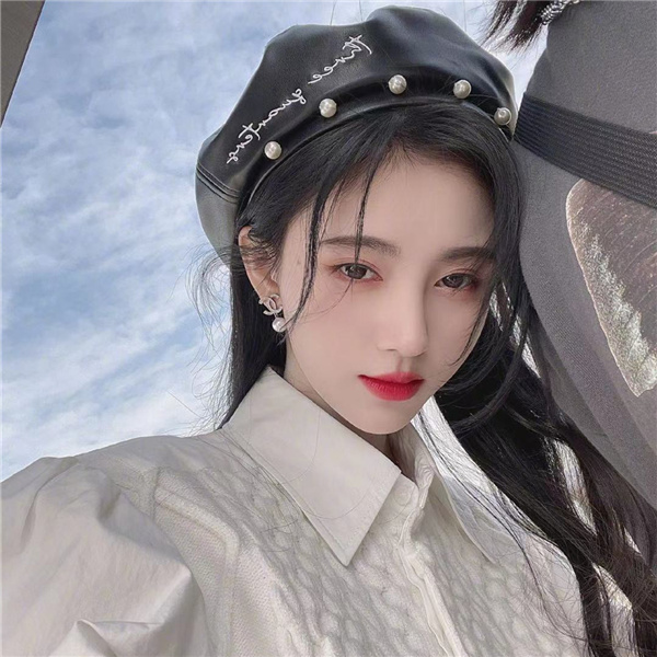 鞠婧祎新剧穿搭look,鞠婧祎穿红色呢子衣图片