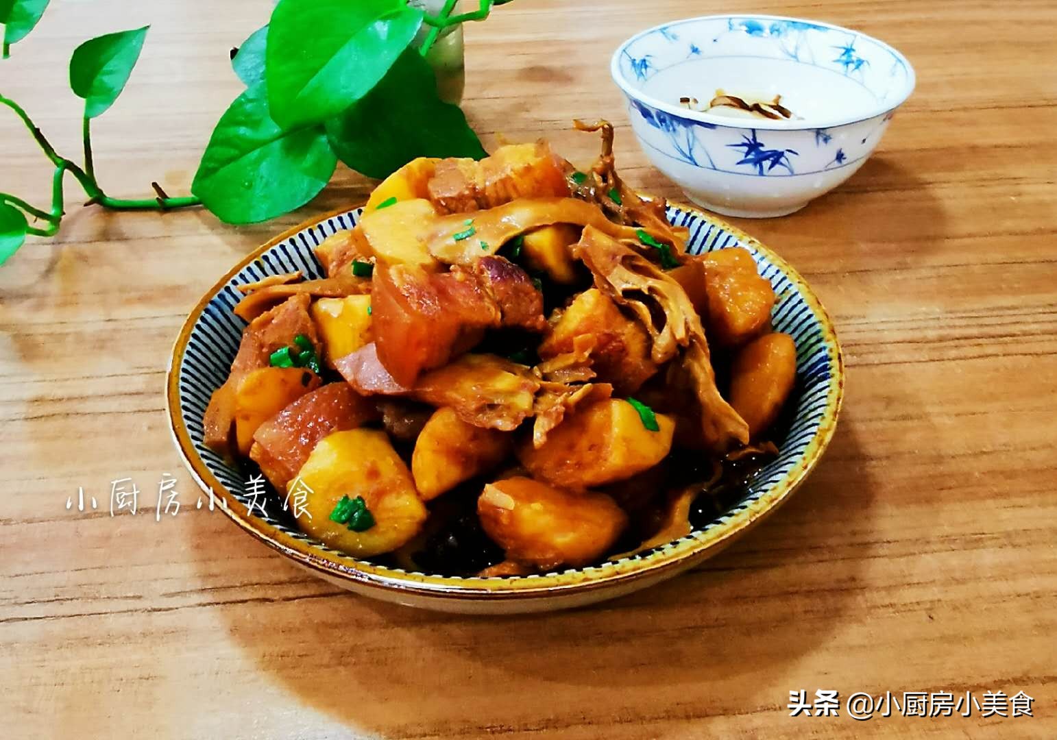 烧汤用什么菌菇好吃,炖菜放不放蚝油