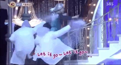 “我，30岁已婚*男猛**，陪女儿看完冰雪奇缘后，怂了”