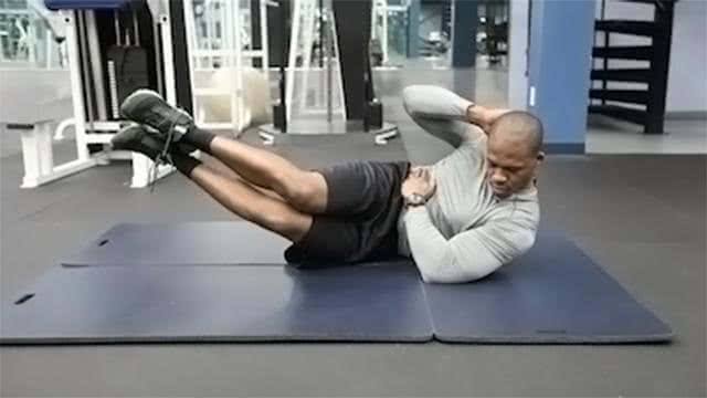 高低肩体态不好可以去练普拉提,高低肩腰间盘突出体态怎么矫正