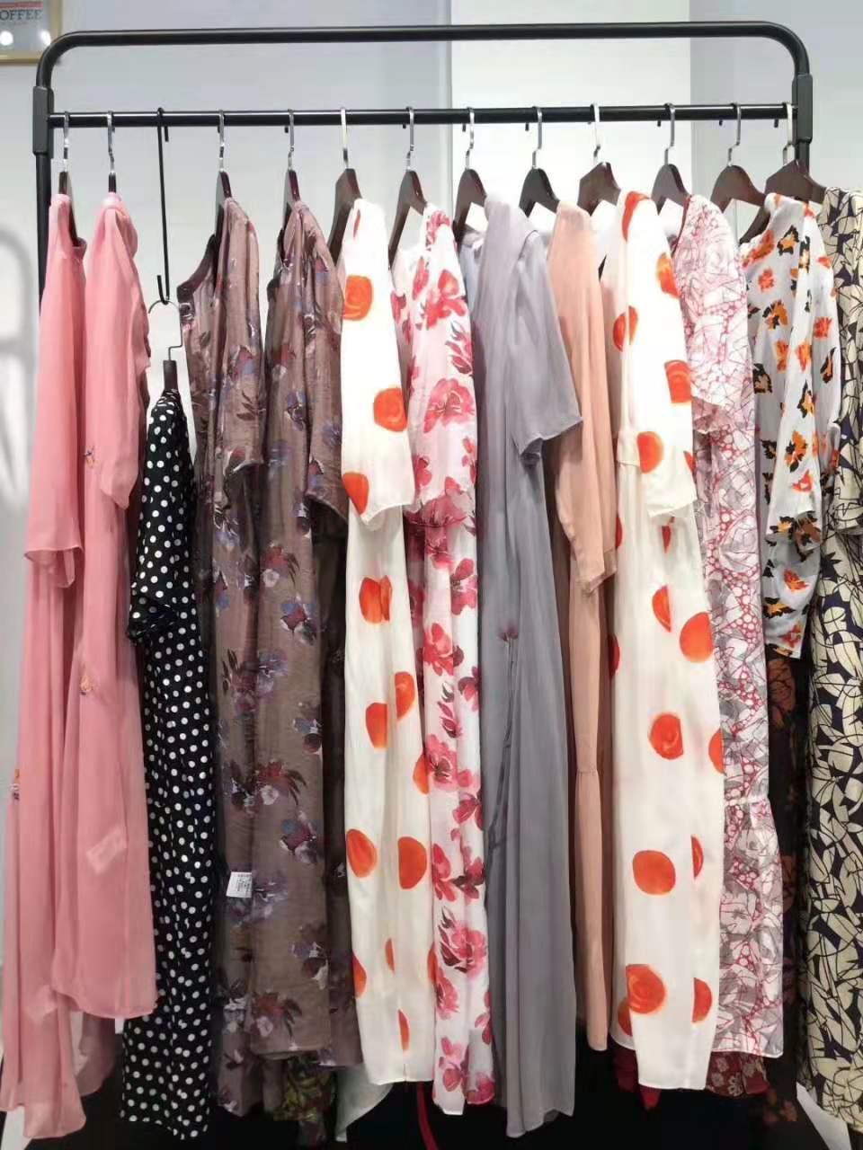 2020年一线品牌女装折扣店,女装品牌折扣店做什么