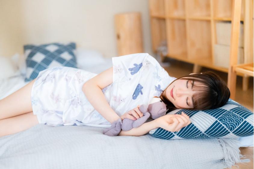 腾龙35-150mmf22.8,佳能351.4和501.2哪个好