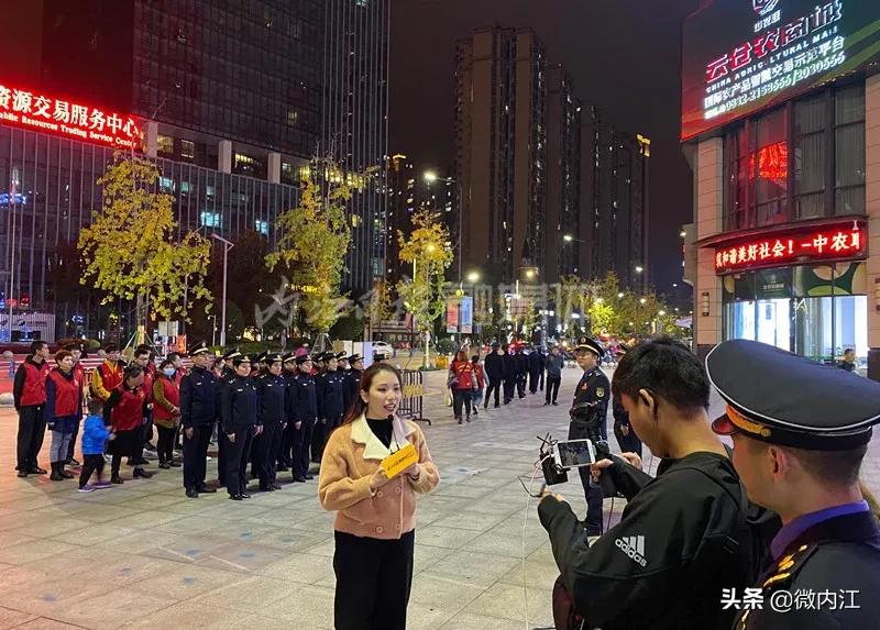 做城管工作好吗,内江城管执法被群众围堵