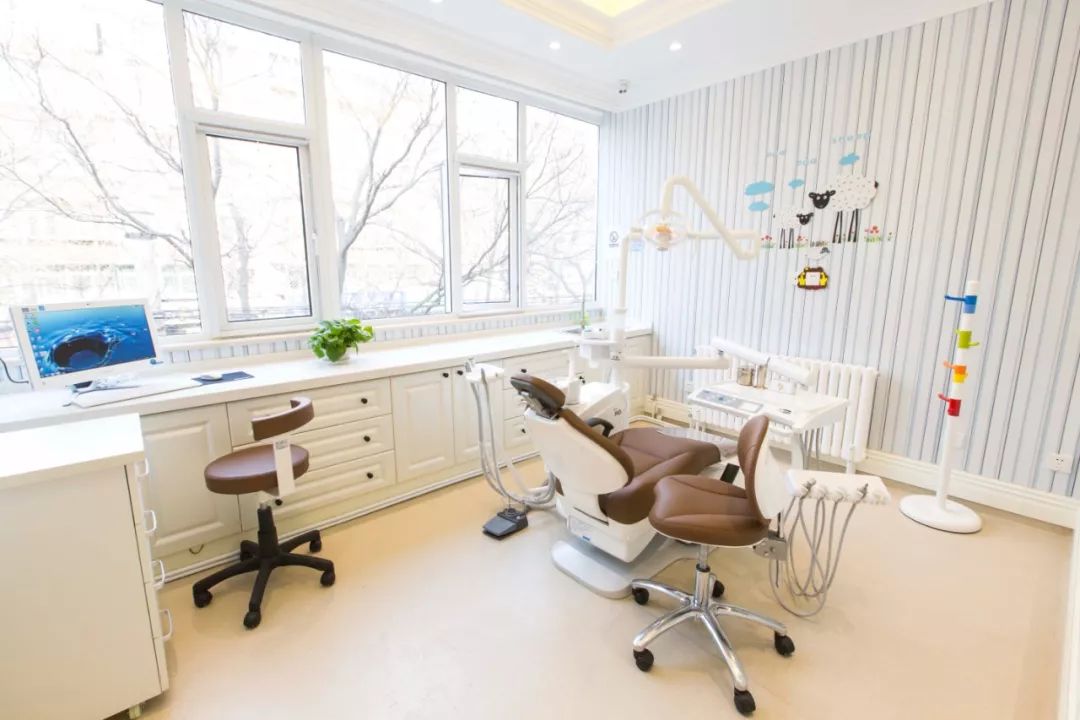 在5亿人的牙齿上掘金，这家公司要让医生都成为合伙人