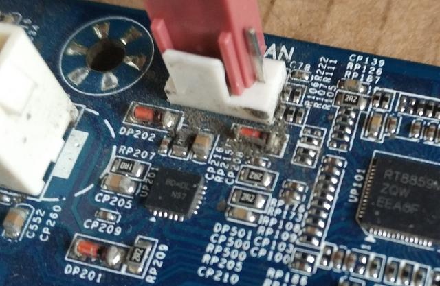 电脑主机上面的风扇怎么装,电脑主机风扇怎么装最好