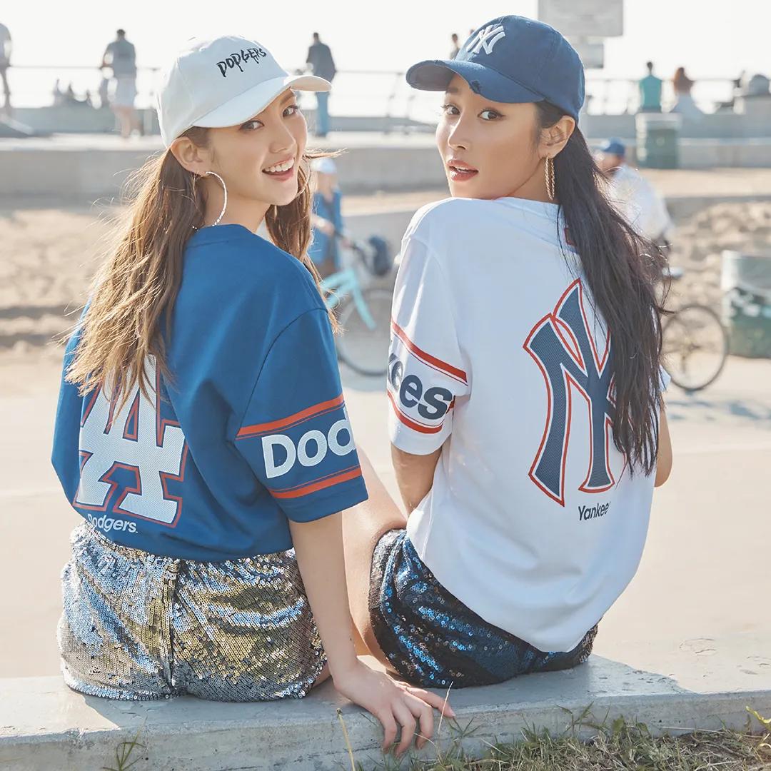 大幂幂穿搭春夏,杨幂同款gucci粉色小鹿斑比卫衣