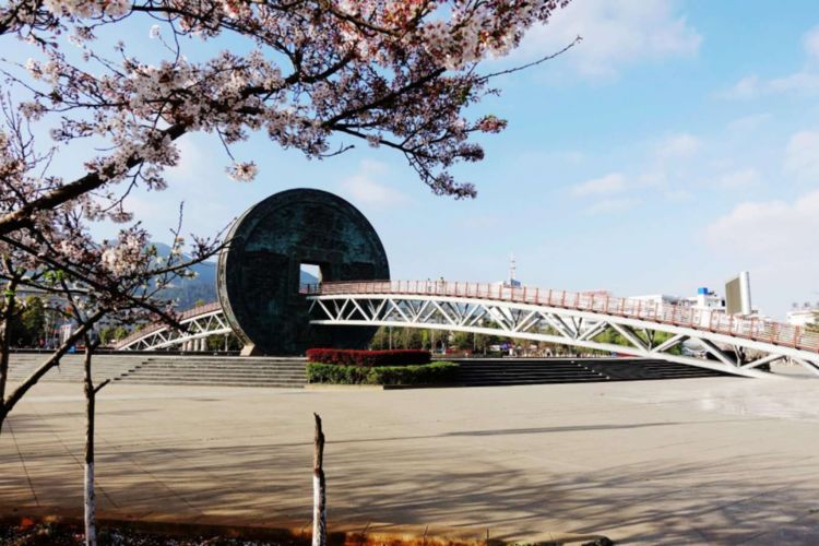 这座低调的小城,凭什么跻身云南6大国家历史文化名城之列?