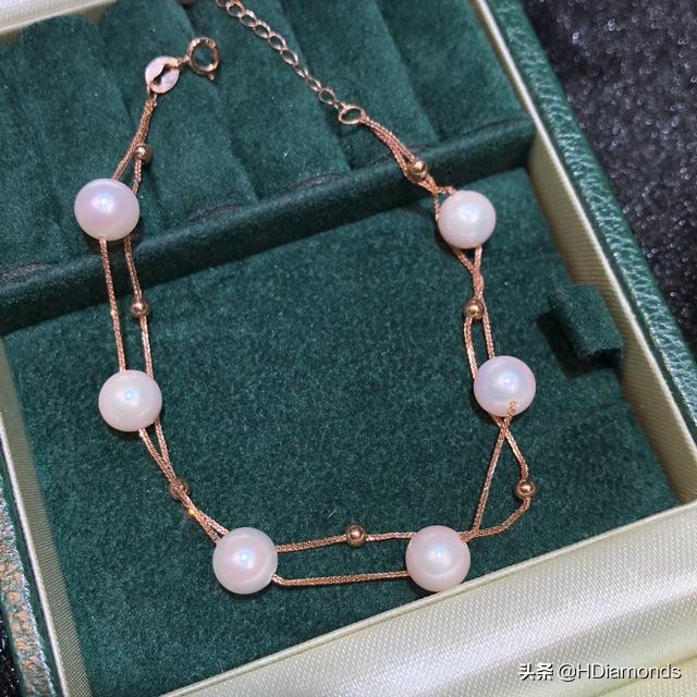 适合春夏的贵气感首饰,多彩首饰点缀细节不经意的时尚感