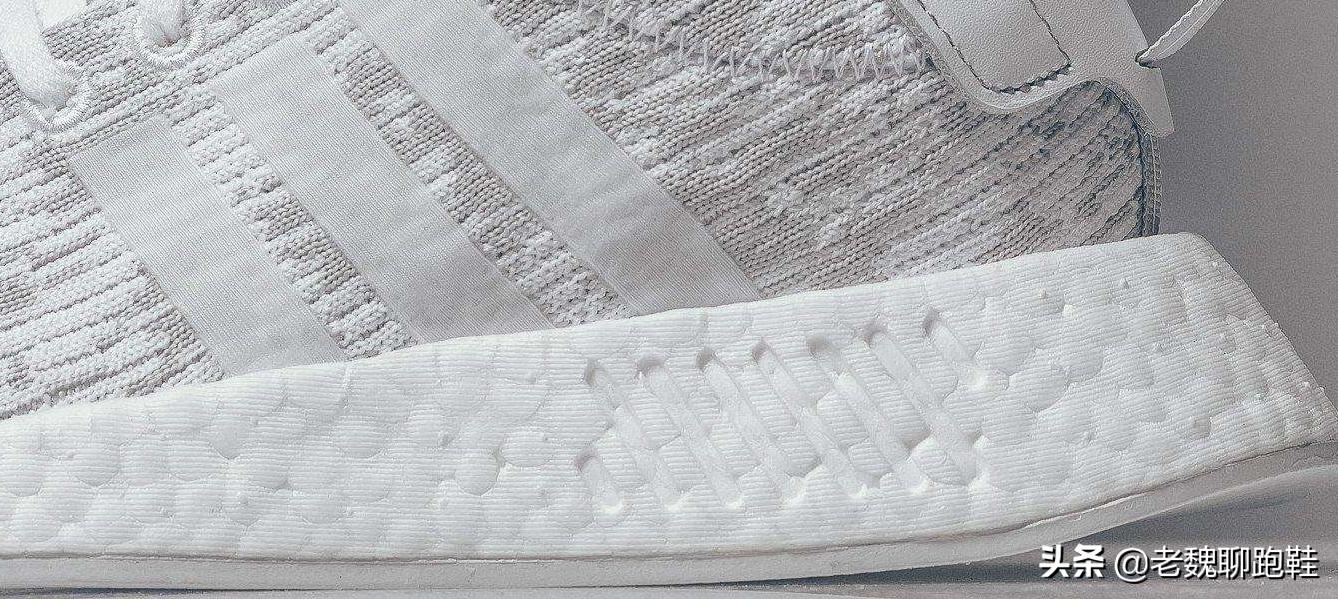 亚瑟士n21和阿迪达斯boost,阿迪达斯boost和态极3.0哪个软