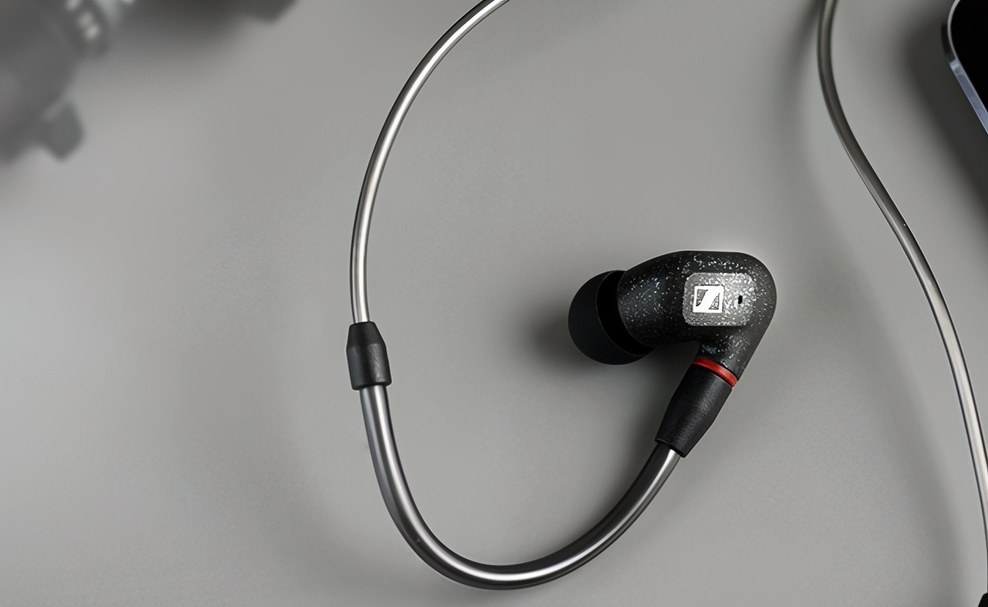 别以价论声！好评度超高的三款耳机，论可玩性，我劝你选索尼