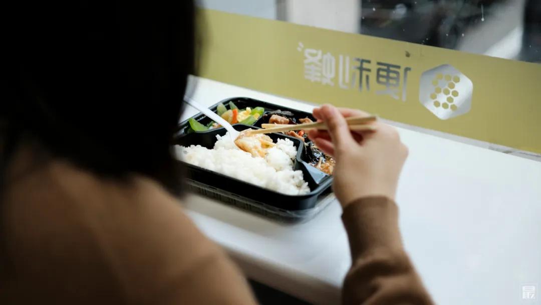 便利蜂50元能买什么吃的,50元在苏州可以吃多少美食