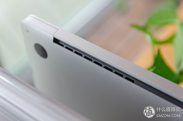 macbookpro与surfacebook2对比,macbookpro性能介绍