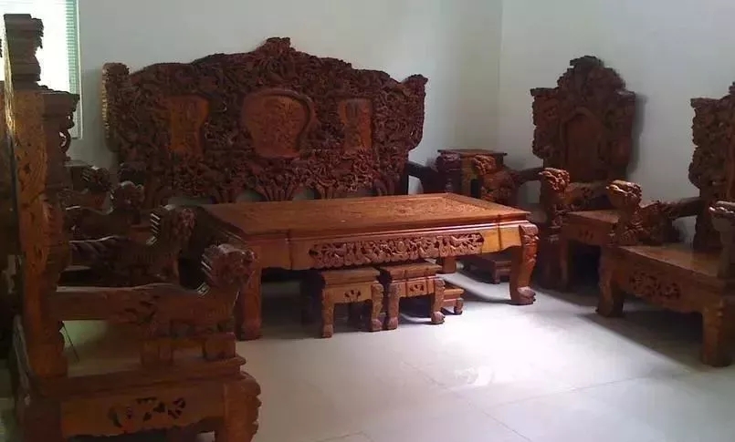 为什么越南那么多黄花梨家具,越南红木为啥那么便宜