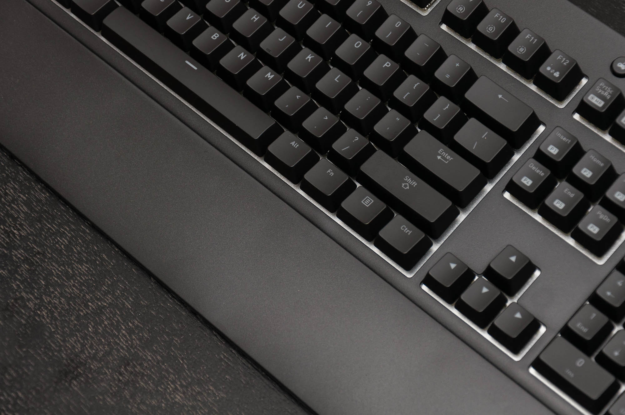 星脉x1银轴键盘开箱,血手光轴机械键盘评测