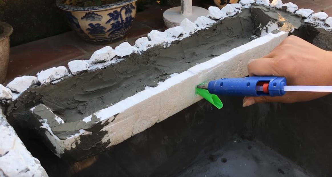 在家自做泡沫箱鱼缸,泡沫箱制作鱼缸养鱼