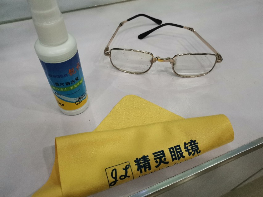 眼镜怎样清洗干净不易落灰,眼镜能天天用超声波清洗机清洗吗