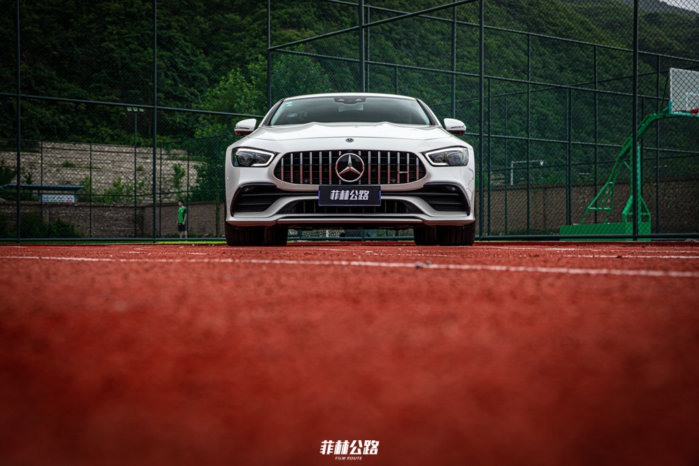2022款amggt53夜晚试驾,试驾奔驰amg53gt四门
