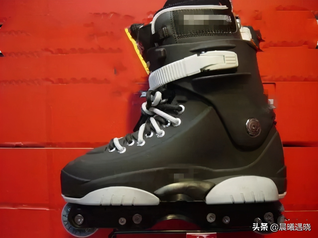轮滑鞋新手适合什么样的原地转圈,轮滑鞋有哪些种类