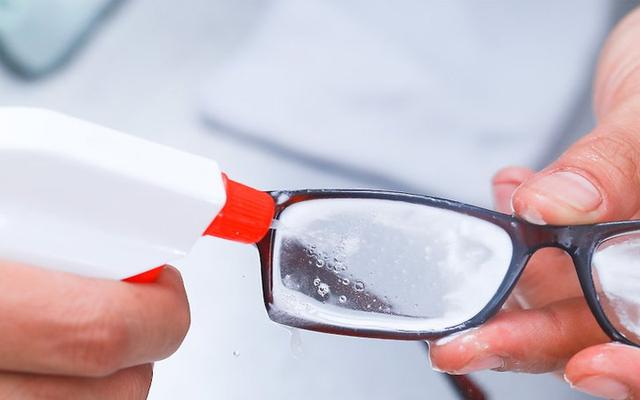 控制型眼镜有划痕可以修复吗,真正修复眼镜划痕