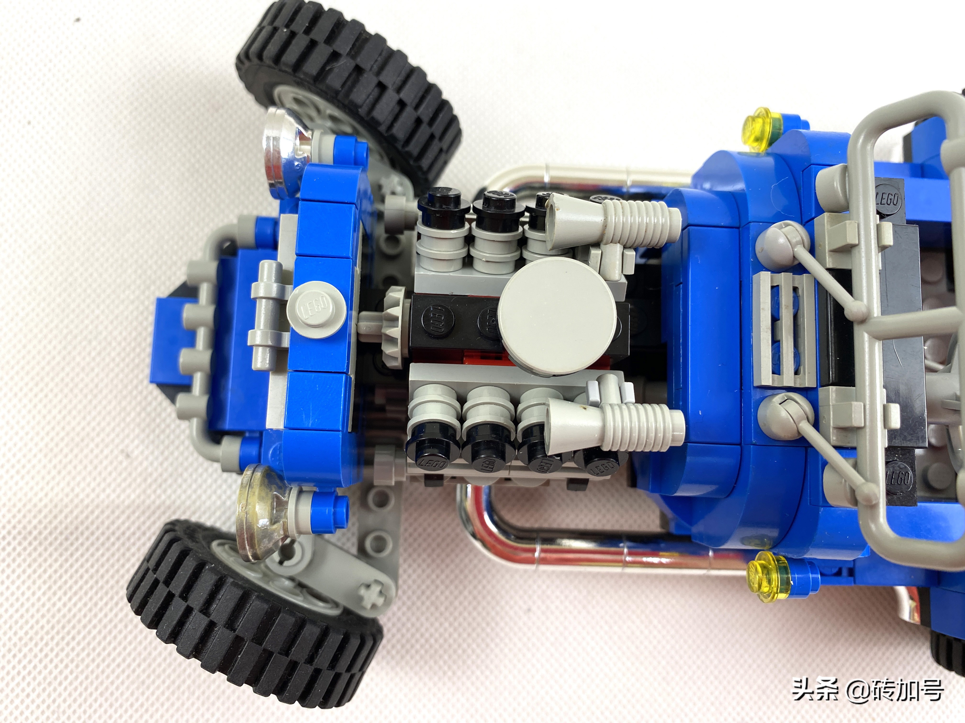 乐*官高**方出的少数几辆HotRod,借5541蓝色狂怒揭开尘封的模型小组